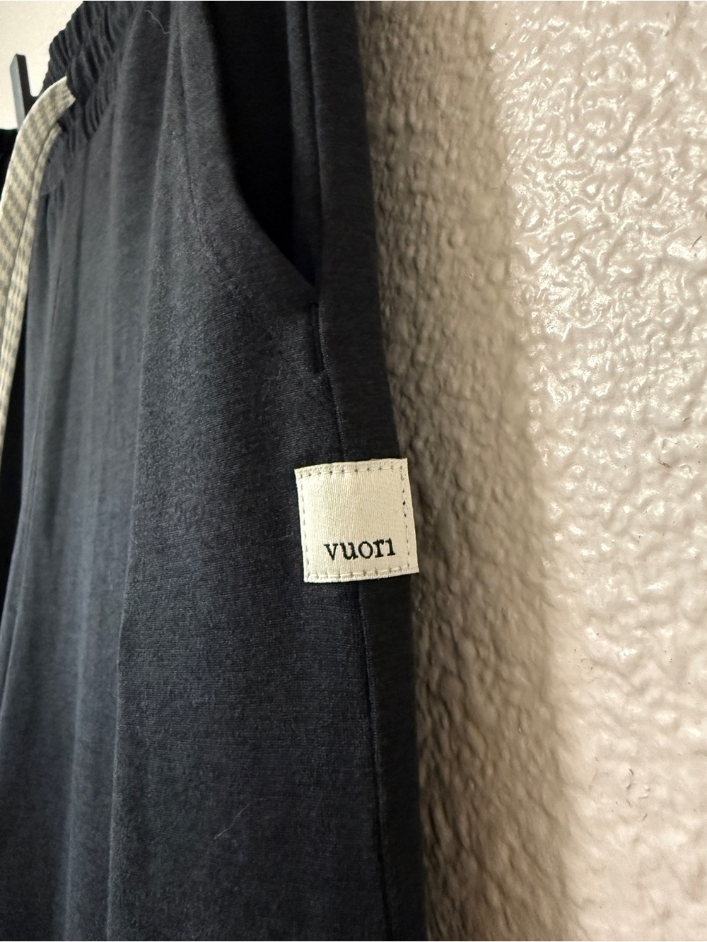 NWOT Vuori Halo Essential Wideleg Pant Athleisure Effortless Chic DreamKnit M - Picture 8 of 11